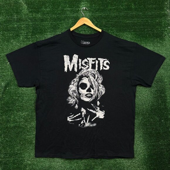 The Misfits Zombie Girl Punk Rock Band T-Shirt Size XXL - Picture 1 of 4